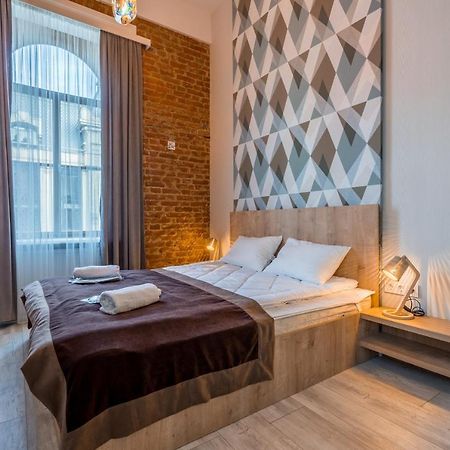 Mini Hotel On Aghmashenebeli Ave Tbilisi Exterior photo