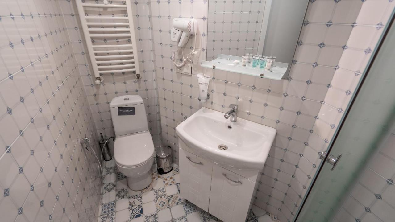 Mini Hotel On Aghmashenebeli Ave Tbilisi Exterior photo
